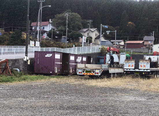 サーモンの餌倉庫に使用のコンテナの写真2